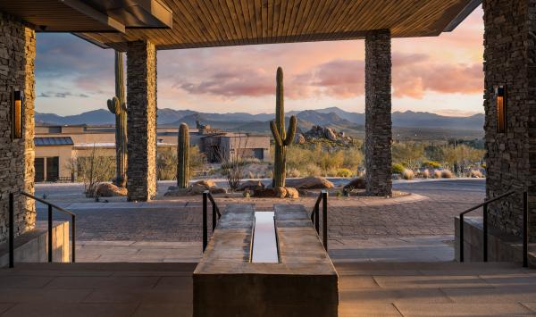 Unforgettable views from every angle at the Mountain House Lodge